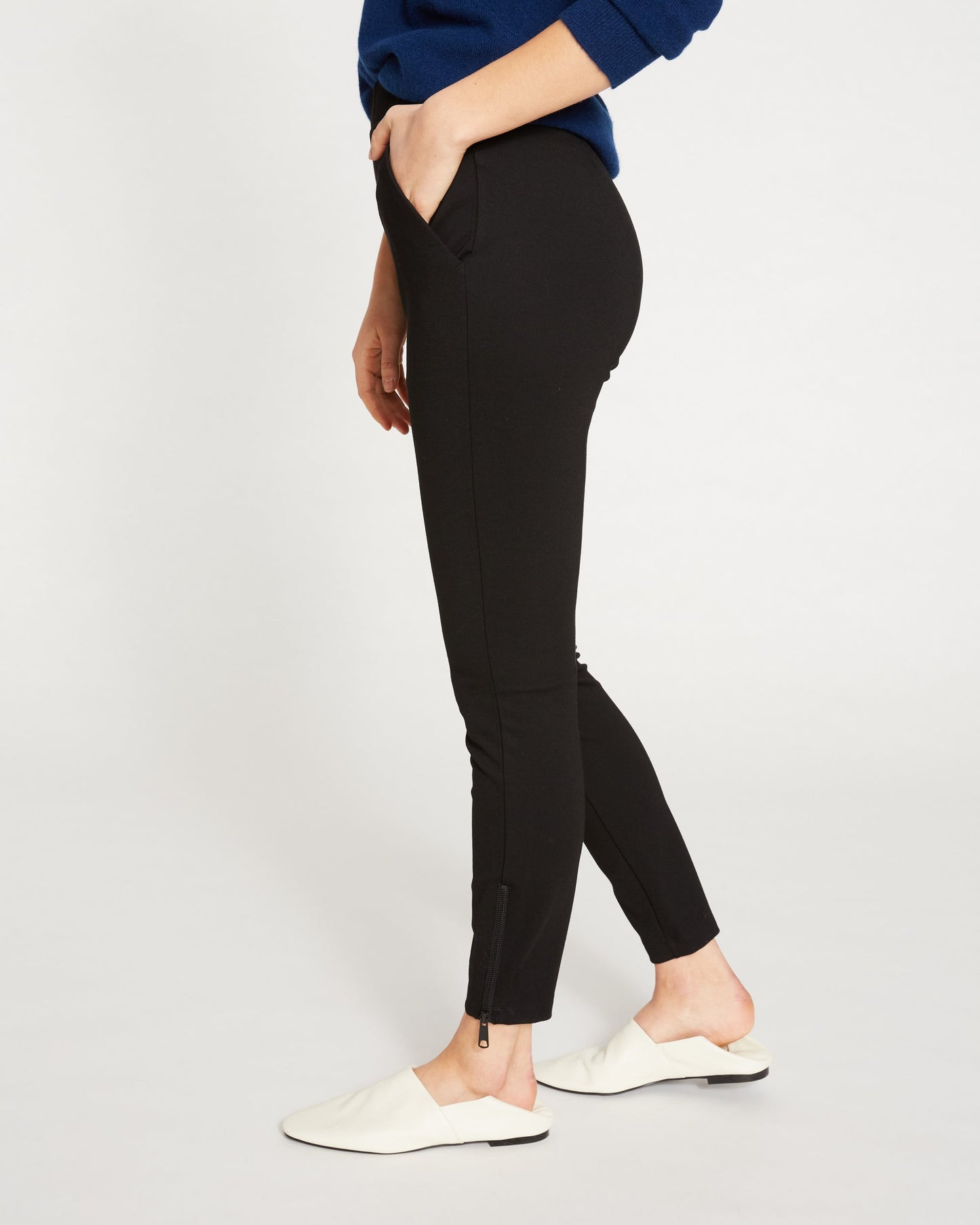 Moro Pocket Signature Ponte Pants Black