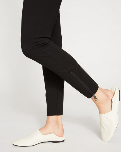 Moro Pocket Signature Ponte Pants Black