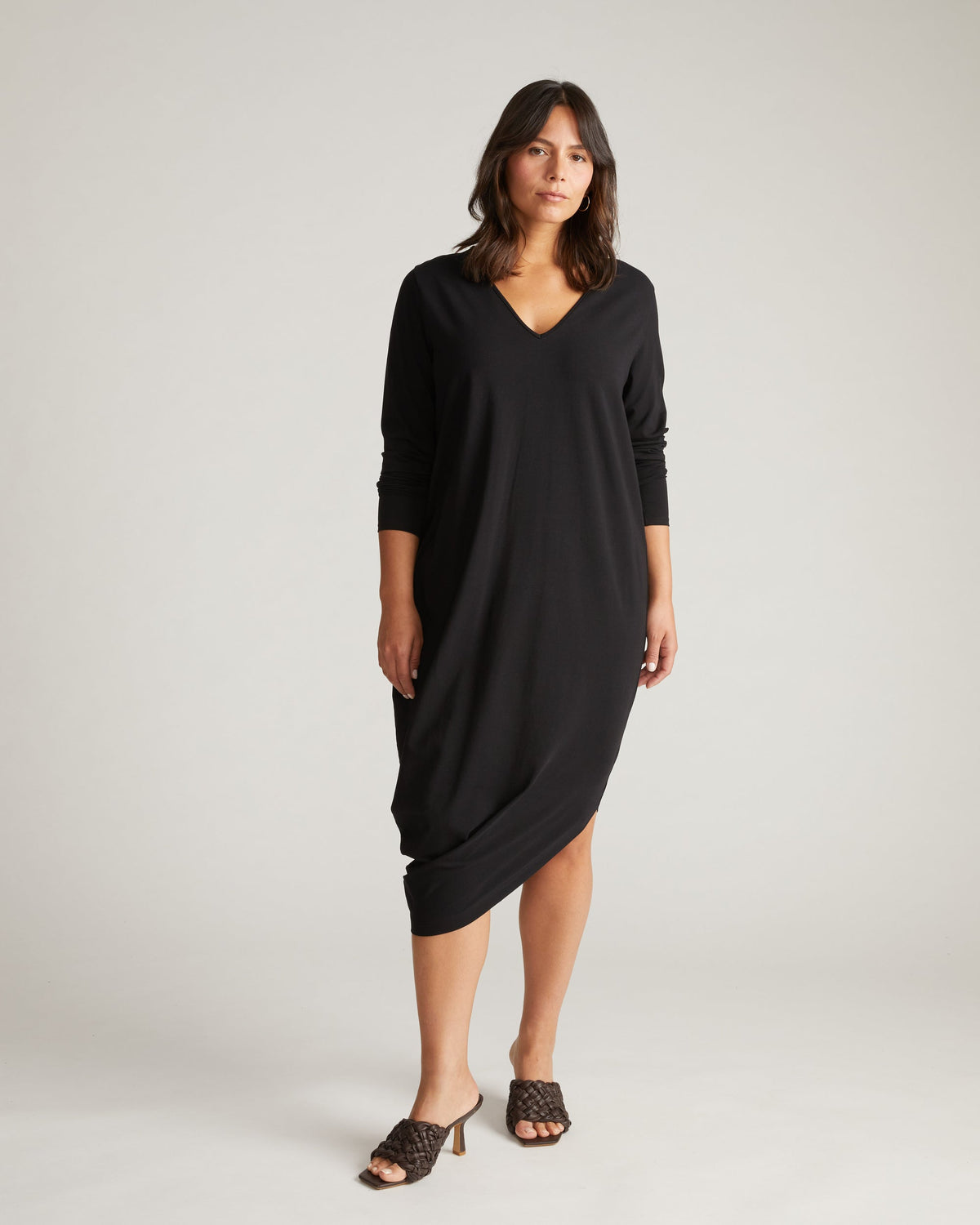 Iconic Long Sleeve V-Neck Geneva Dress Black