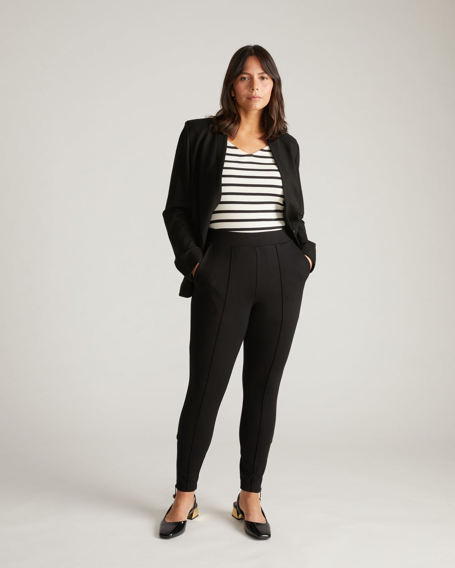 Moro Pintuck Pocket Ponte Pants Black
